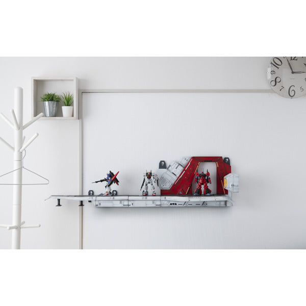 Realistic Model Series： MOBILE SUIT Z GUNDAM（1／144 HG series） Nahel Argama catapult deck 40th Anniversary Edition 機動戰士 高達 太空母艦 亞加瑪號 白色基地 彈射甲板