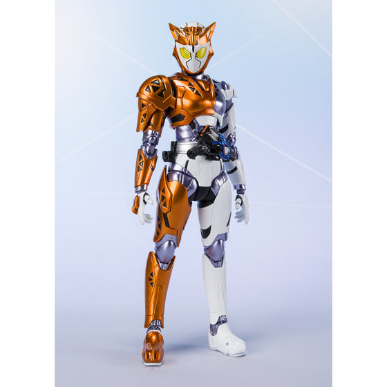 S.H.Figuarts Kamen Rider Valkyrie Rushing Cheetah